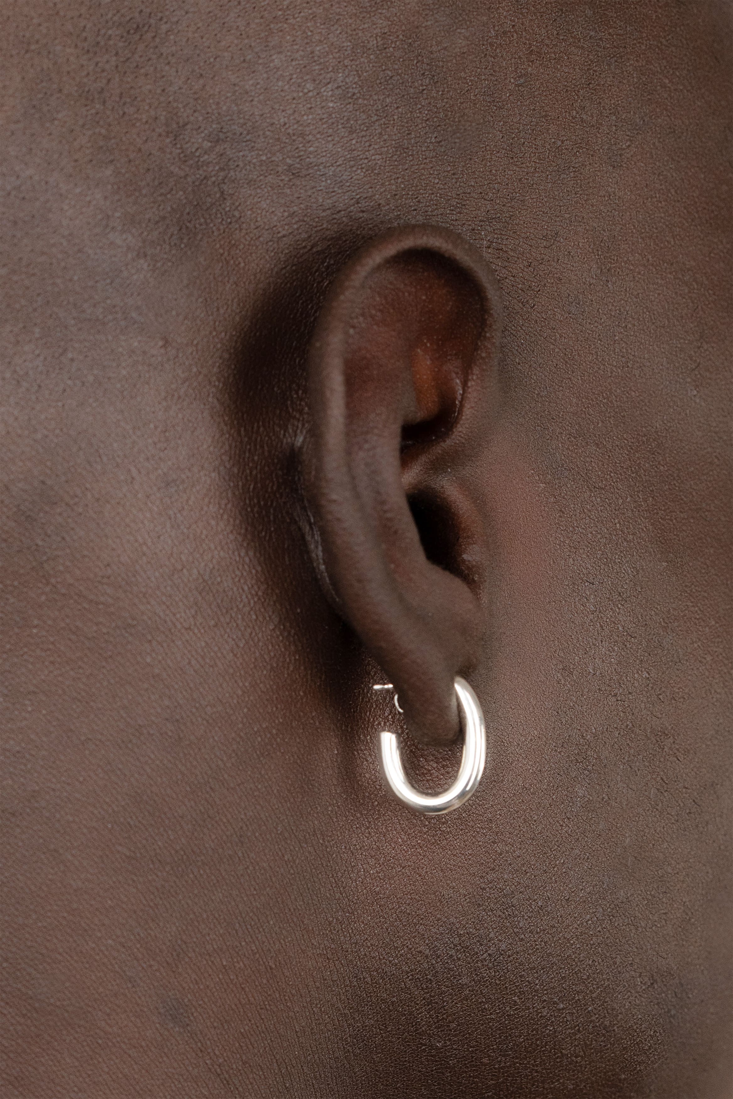 Boucles d'oreilles Capsule en argent recyclé, détail