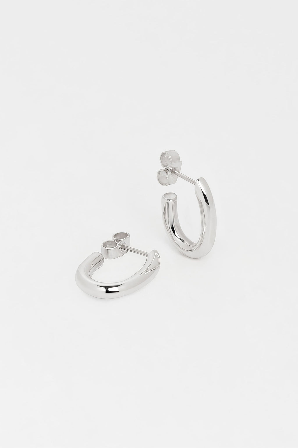 Boucles d'oreilles Capsule en argent recyclé, anneaux modulables, bijou unisexe fait main