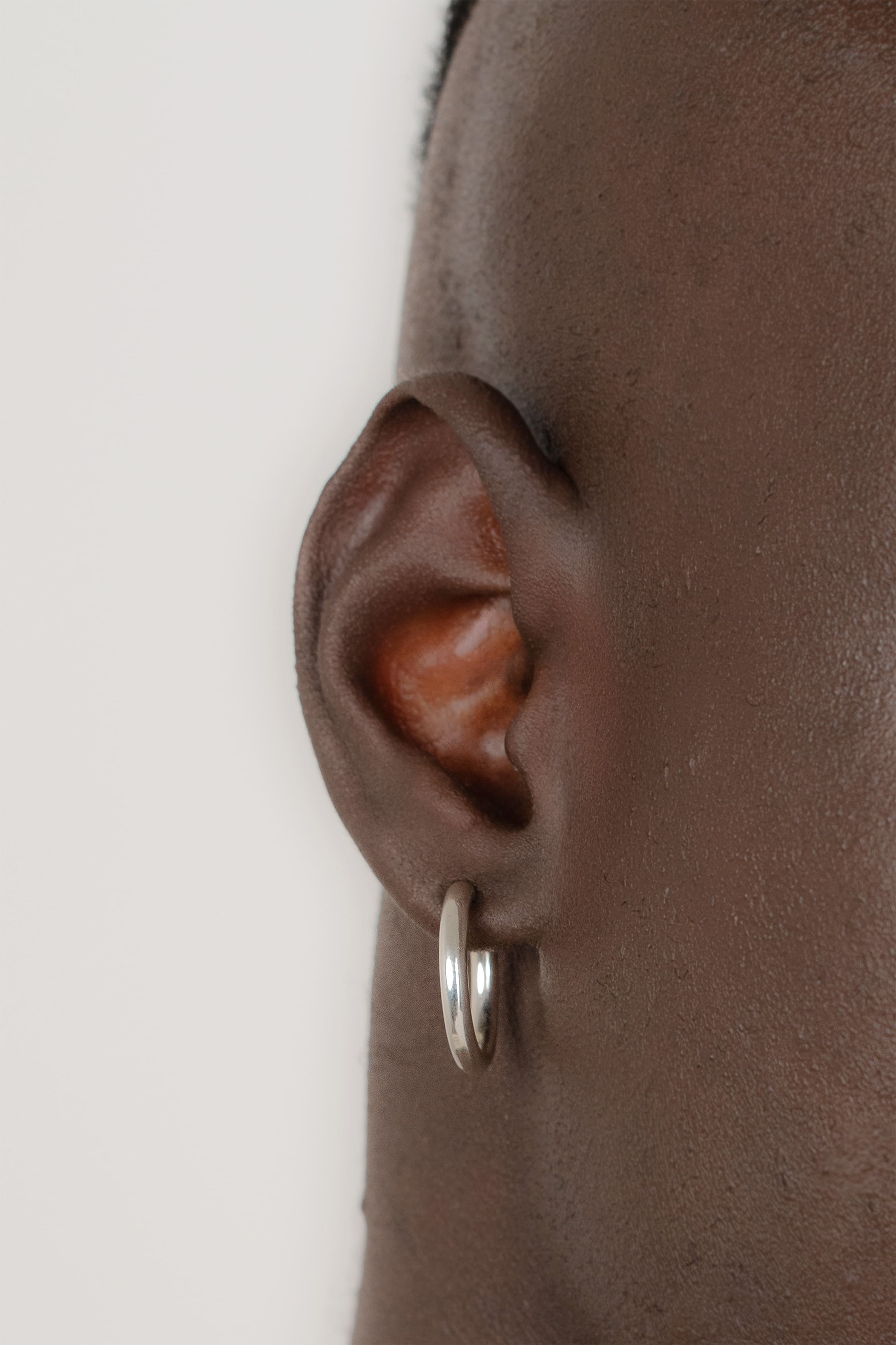 Boucles d'oreilles Nimbe en argent recyclé, détail