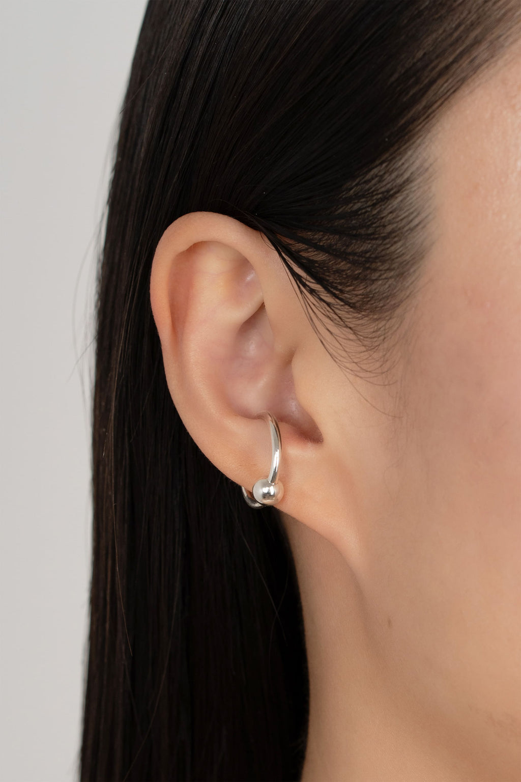 Ear cuff Baie en argent recyclé, détail
