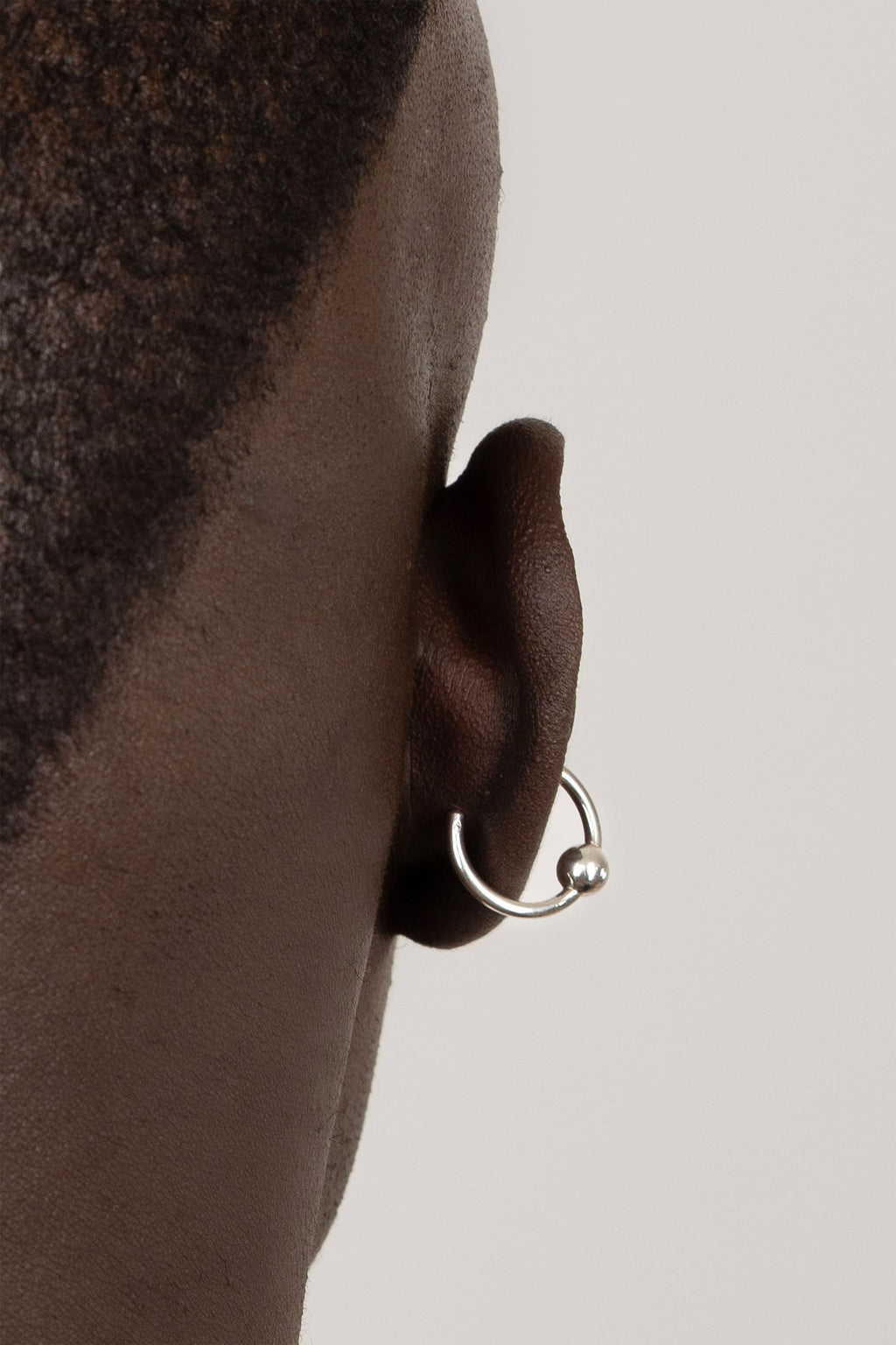 Ear cuff Baie en argent recyclé, détail