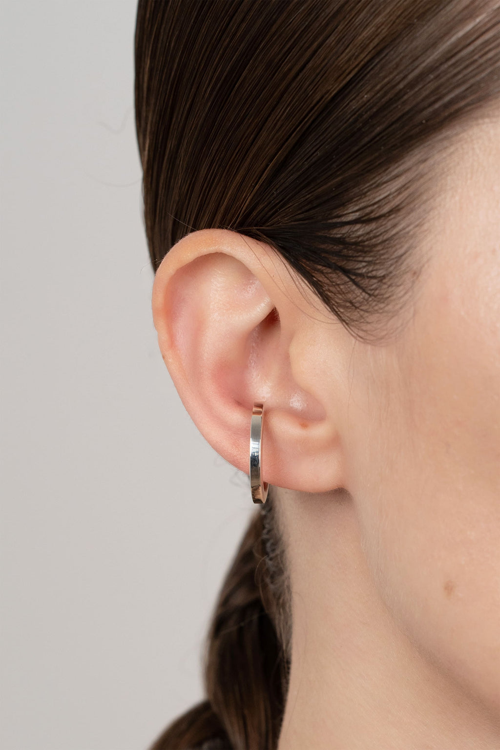 Ear cuff Club en argent recyclé, détail