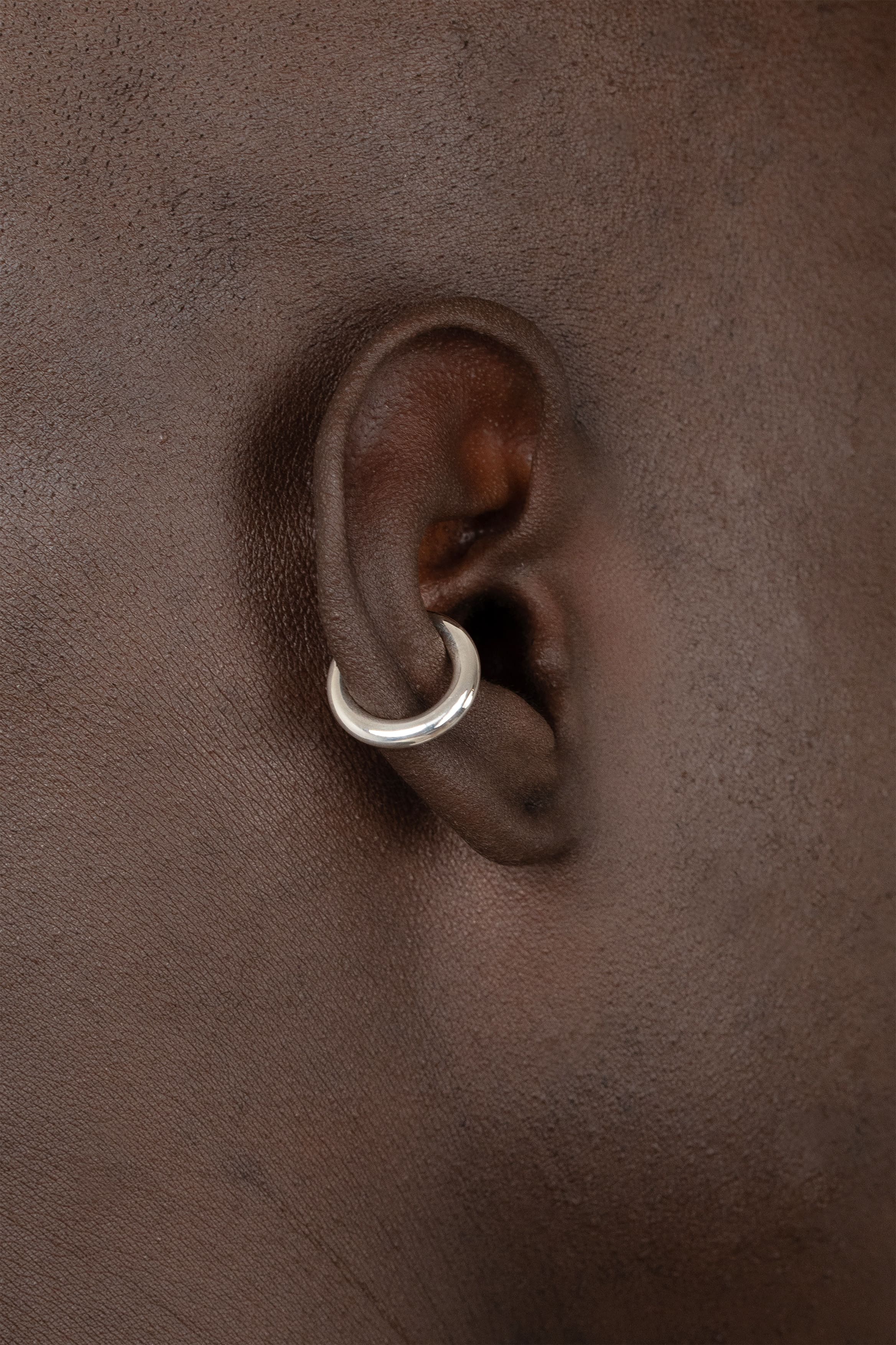 Ear cuff Nimbe en argent recyclé, détail