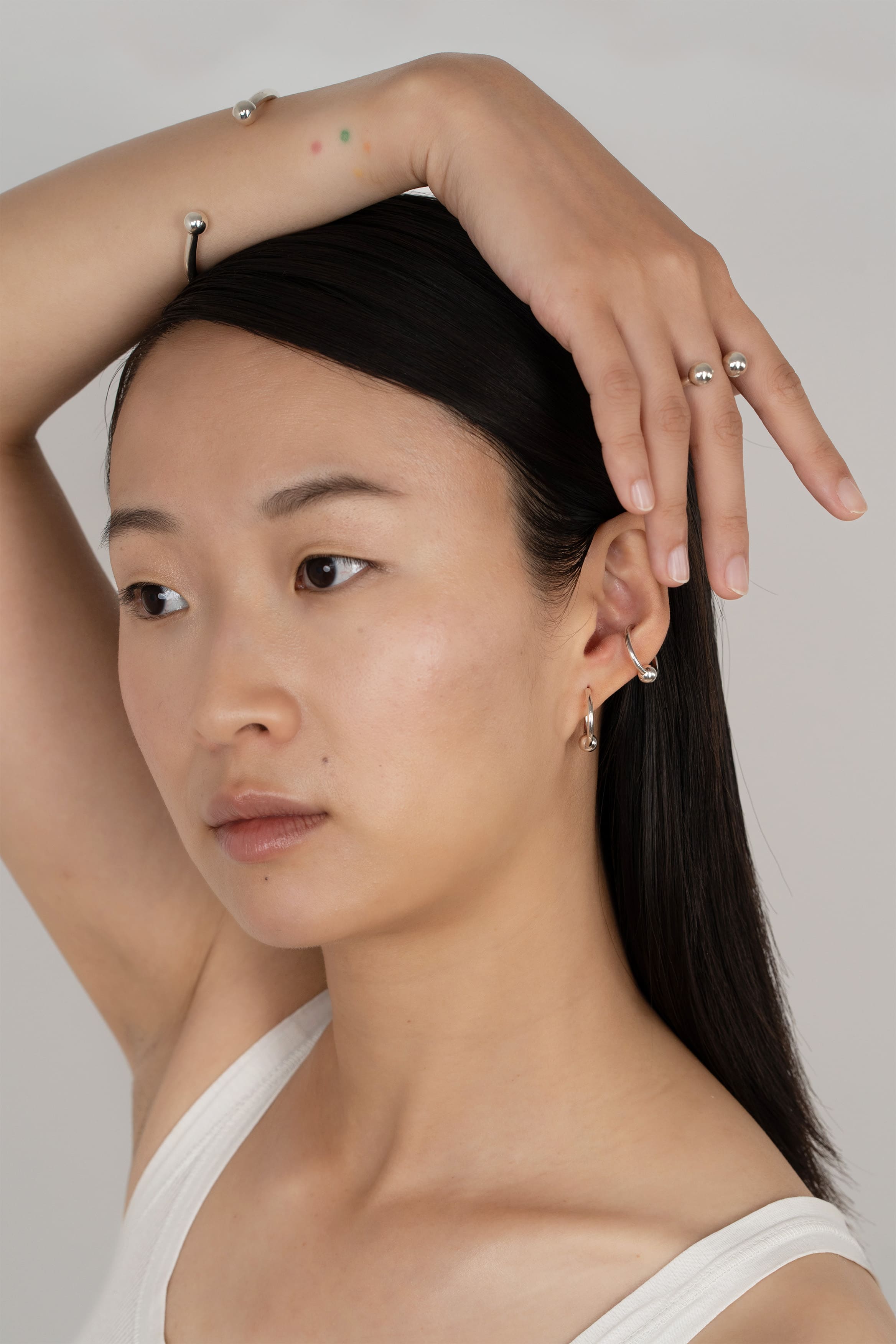 Bague Fer en argent recyclé, vue en situation
